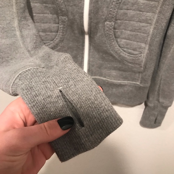 Lululemon “Comfy and Cozy” Jacket - Picture 5 of 6